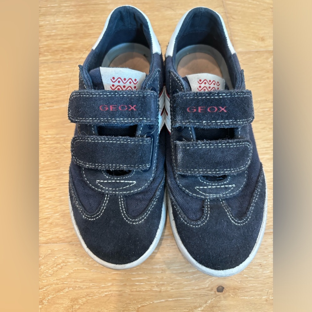 Navy boys Geox